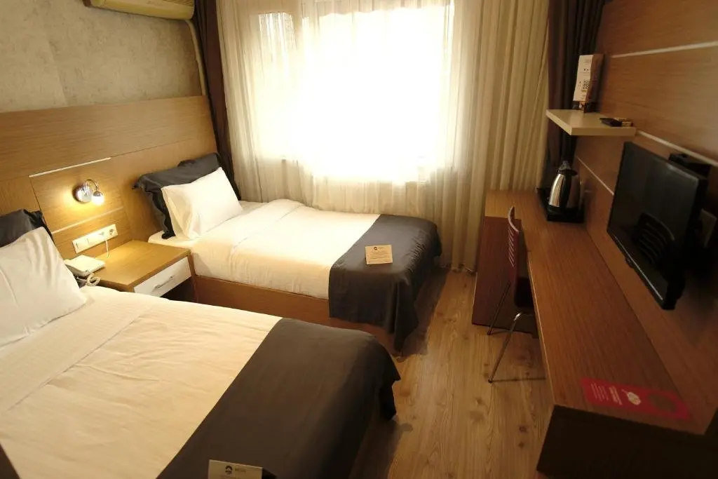 Ризе: Rhisos otel