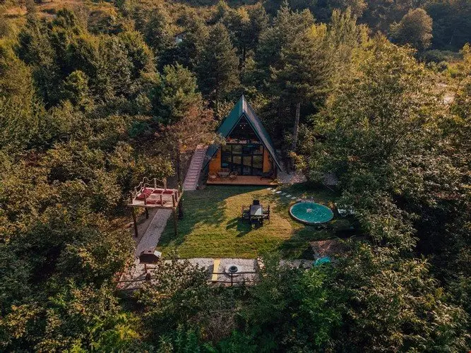Сакарья: Forrest Hill