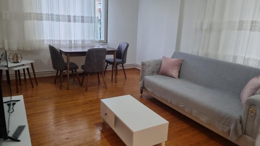 Самсун: Erdem Apartment
