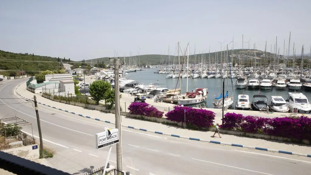 Сыгаджик: Port Sigacik