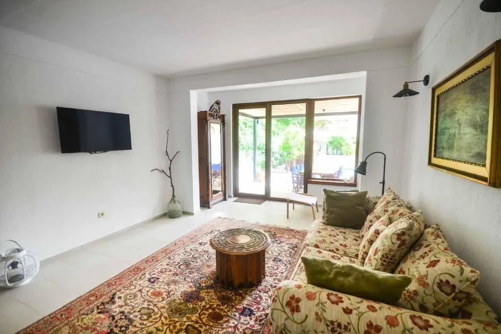 Битез: Villa Ercin