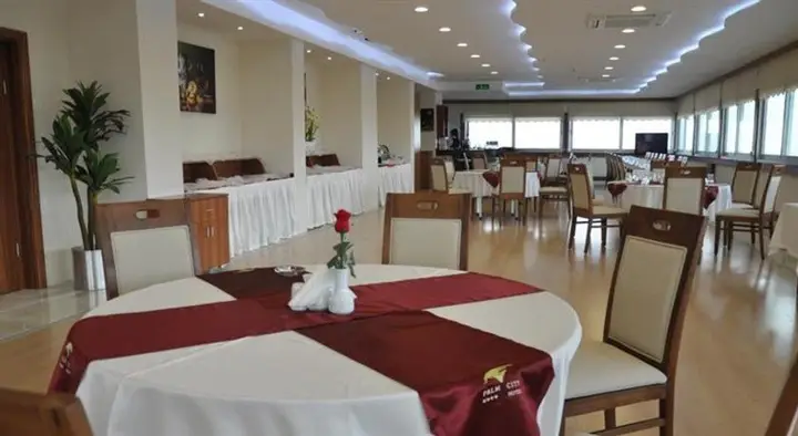 Тургутлу: Palm City Hotel Turgutlu
