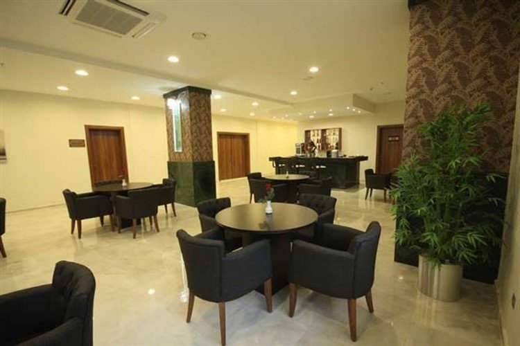 Тургутлу: Palm City Hotel Turgutlu