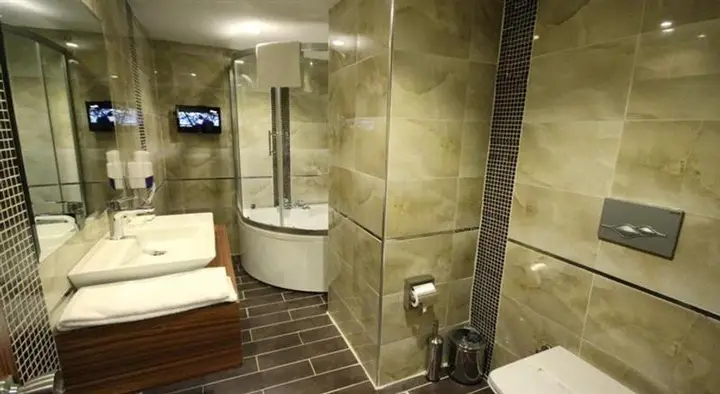 Тургутлу: Palm City Hotel Turgutlu