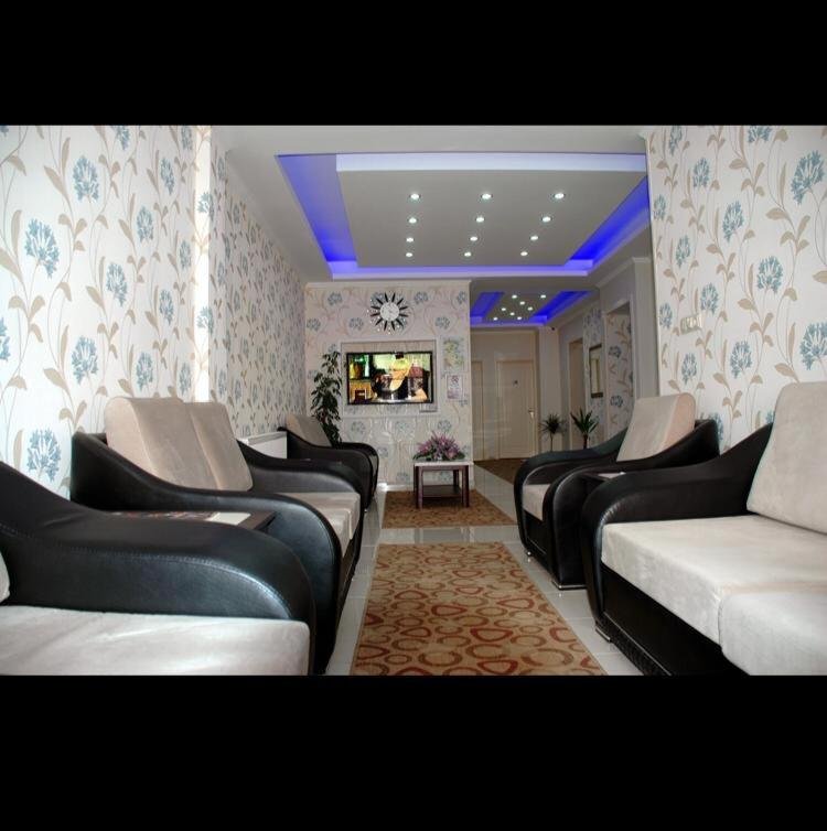 Унье: Otel Burak