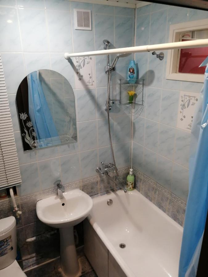 Нижний Новгород: Apartment Dobrolyubova 5