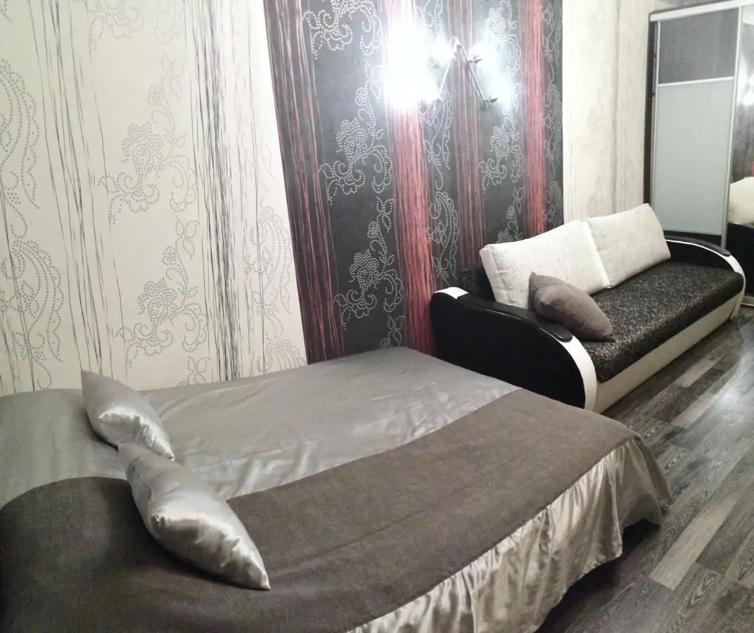 Нижний Новгород: Apartment Dobrolyubova 5