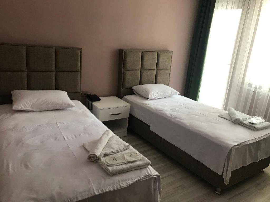 Унье: yeni ankara otel