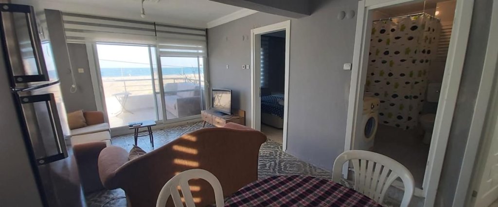 Урла: Sahil Otel Kum Denizi