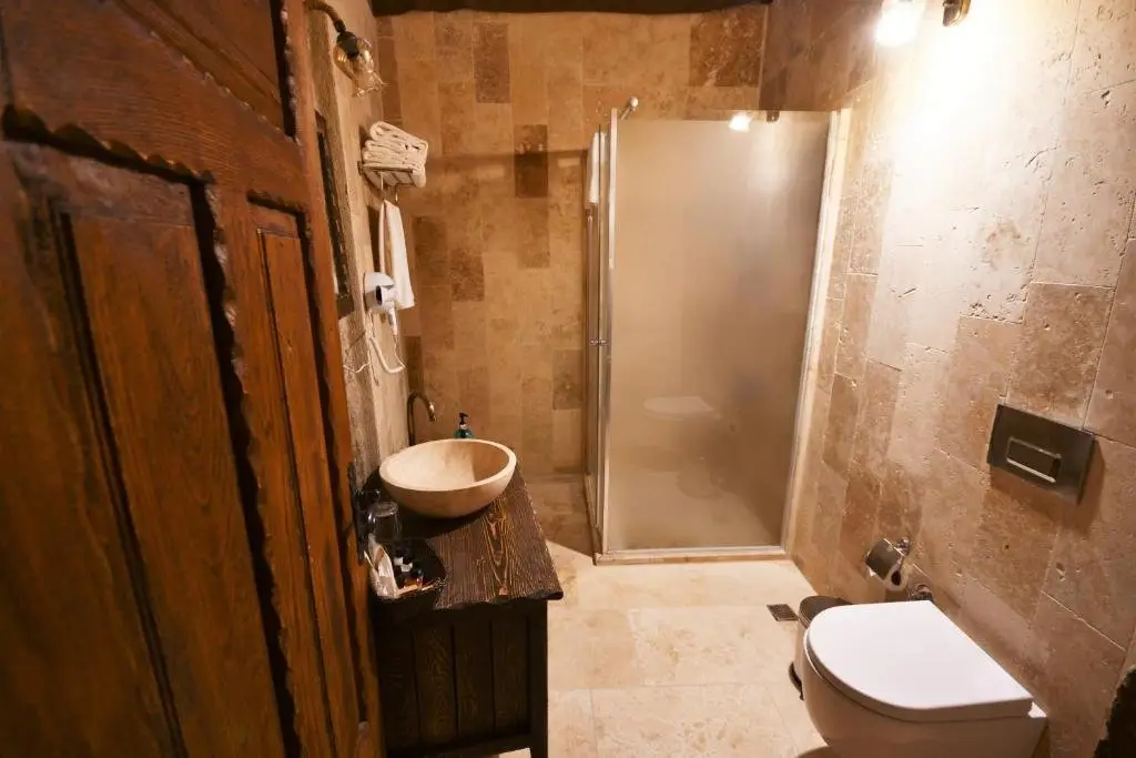 Ургуп: Under Cave Hotel
