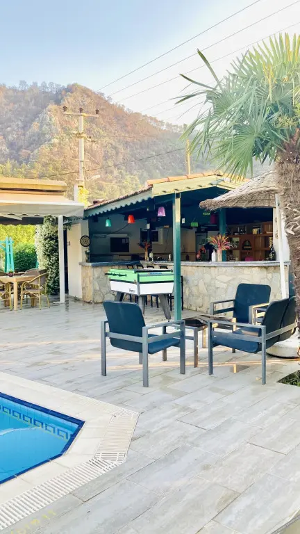 Орхание: Bybassios Hotel