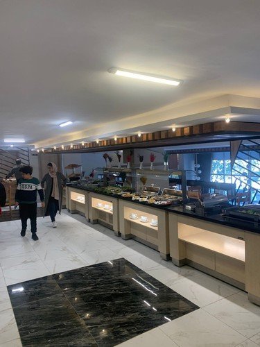 Ван: The Nill’s Hotel