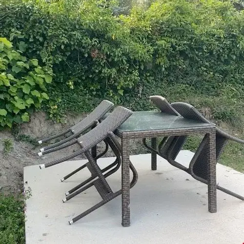 Япракли: Mavi Ladin Garden