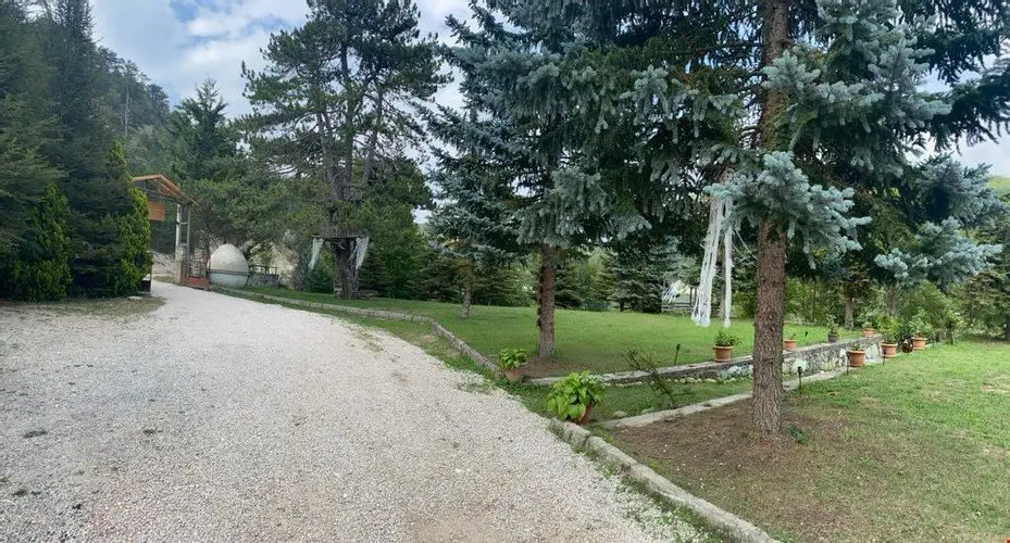 Япракли: Mavi Ladin Garden