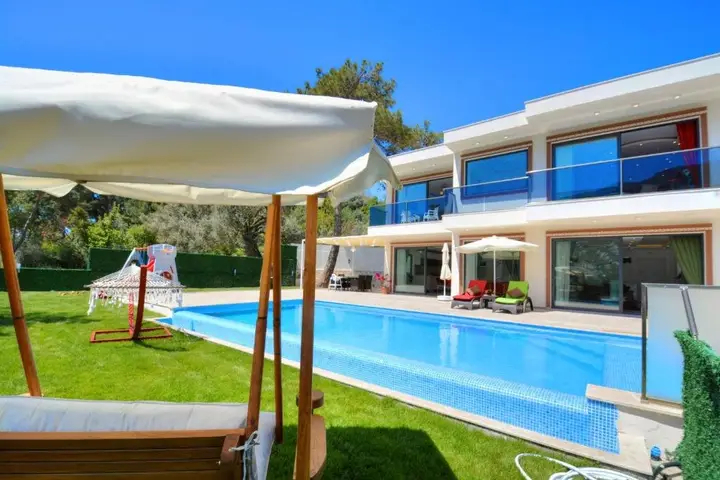 Исламлар: Villa Saltanat