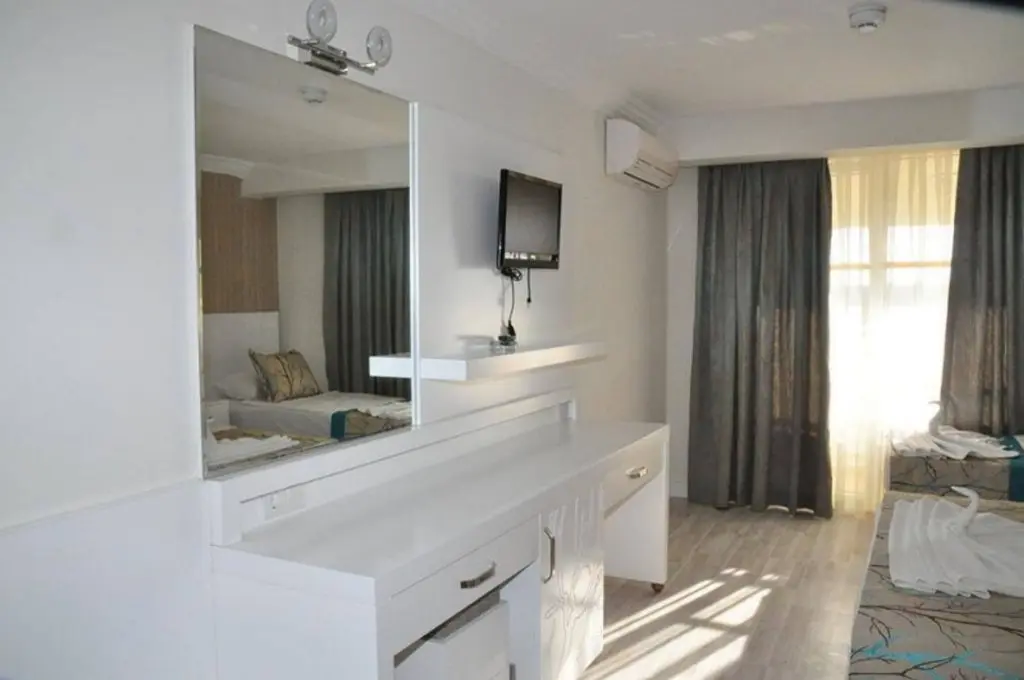 Манавгат: Side Miami Beach Hotel - Only Adult +16