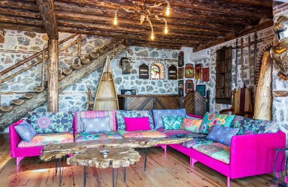 Увезпинар: Magnificient Stone House With Private Pool and Jacuzzi in Iznik Bursa