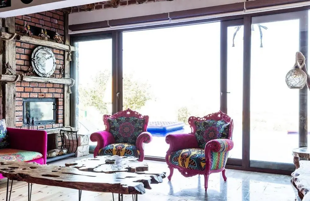Увезпинар: Magnificient Stone House With Private Pool and Jacuzzi in Iznik Bursa