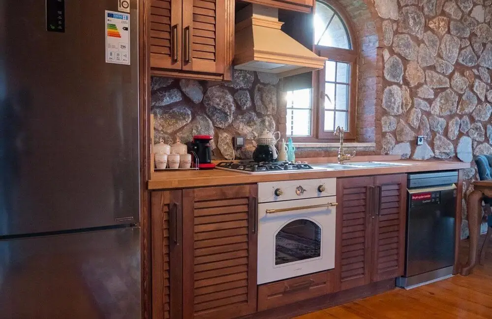 Увезпинар: Charming Stone House With Private Pool and Nature View in Iznik Bursa