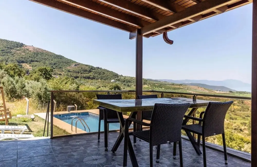 Увезпинар: Amazing Stone House With Fireplace and Private Pool Surrounded With Nature in Iznik Bursa