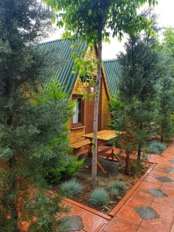 Армутлу: Bungalow With Shared Garden Near Beach in Cinarcik