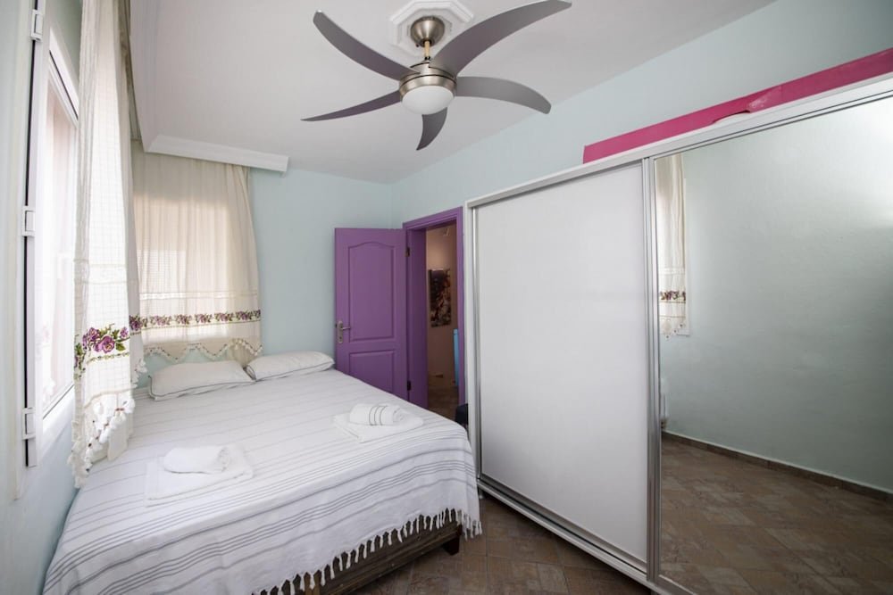 Коюнбаба: House With Amazing Sea View and Pool in Gumusluk