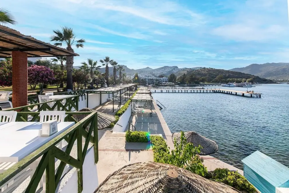 Бодрум: Peaceful Flat With 3 Private Beaches in Bodrum