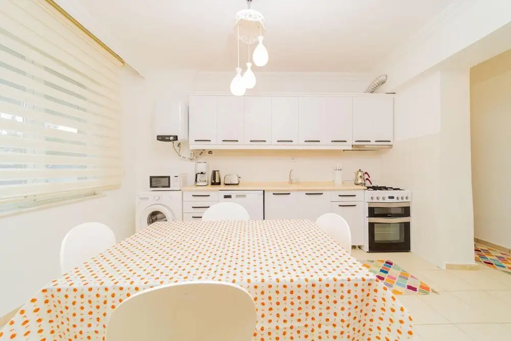 Аксу: Magnificent Flat 300 m to Beach in Aksu