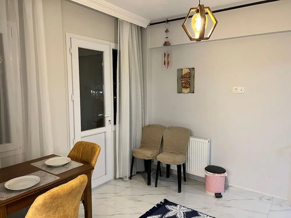 Сеферихисар: Apartment With Balcony In Seferihisar