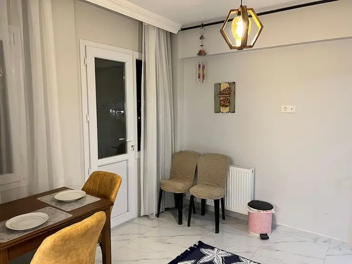 Сеферихисар: Apartment With Balcony In Seferihisar
