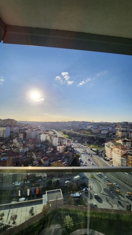 Стамбул: Modern 2Bed Condo in Luxurious Building