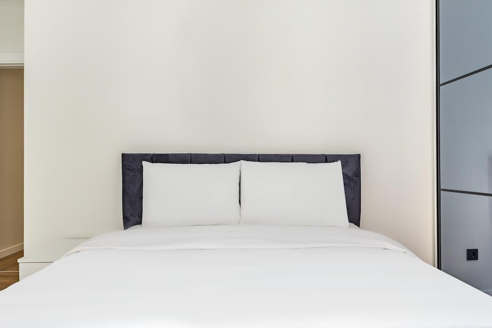 Стамбул: Central and Modern 2 1 Flat in Sisli