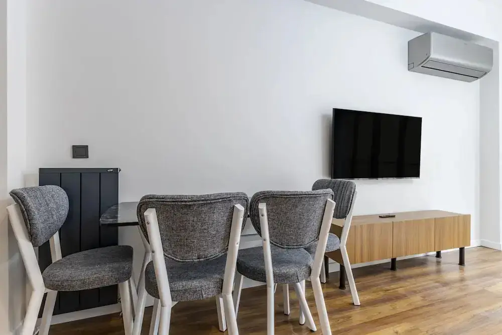 Стамбул: Modern Furnished Comfy 2 1 Flat in Sisli