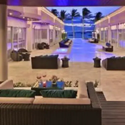 Самуи: Отель The Privilege Ezra Beach Club
