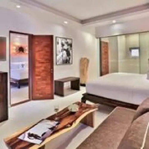 Самуи: Отель The Privilege Ezra Beach Club