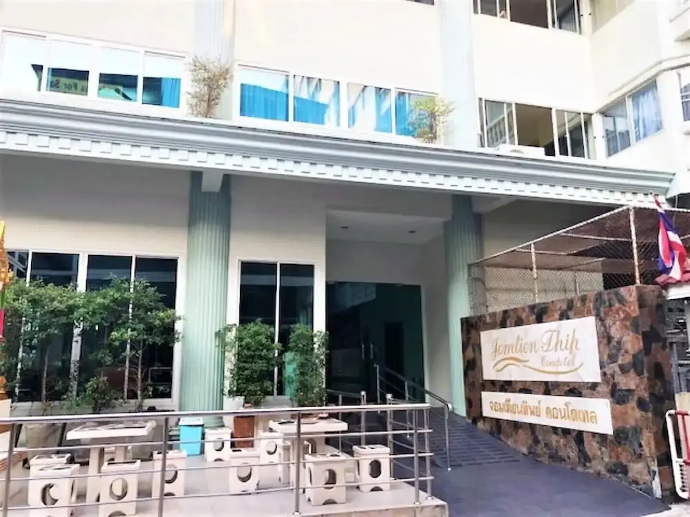 Jomtien Thip Condotel — фото 1