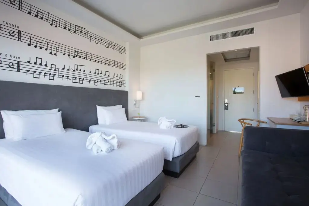 Пхукет: The Melody Phuket