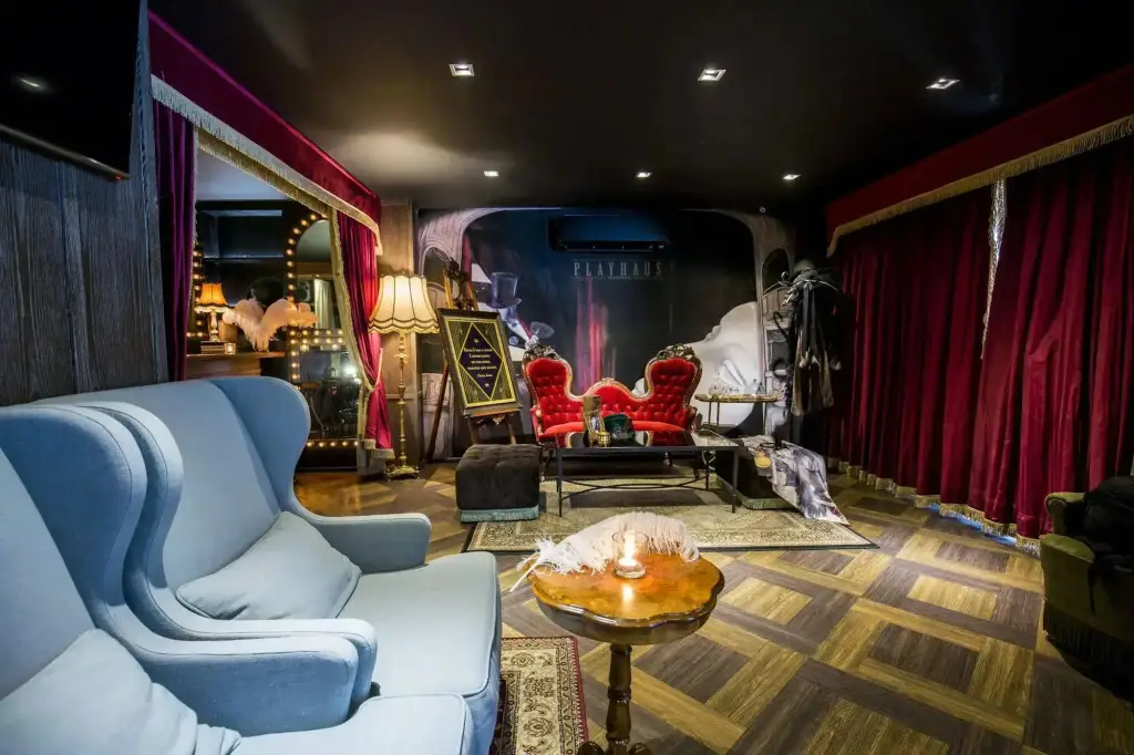 Бангкок: PlayHaus Thonglor