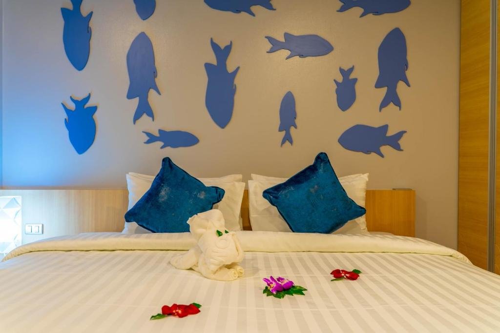 Муанг: Golden Paradise Hotel