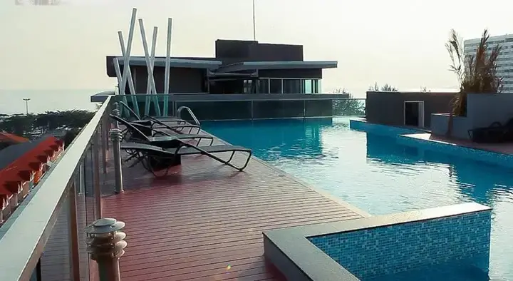 Паттайя: The Gallery Jomtien