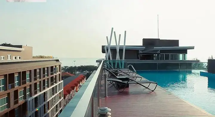 Паттайя: The Gallery Jomtien