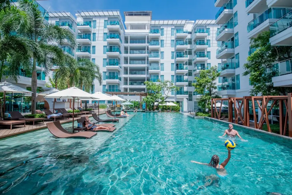 Патонг: Курортный отель Fishermen's Harbour Urban Resort