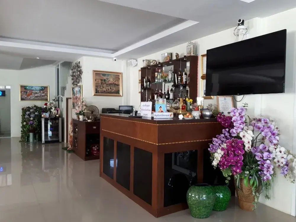 Cha am De La Mer Hotel — фото 1