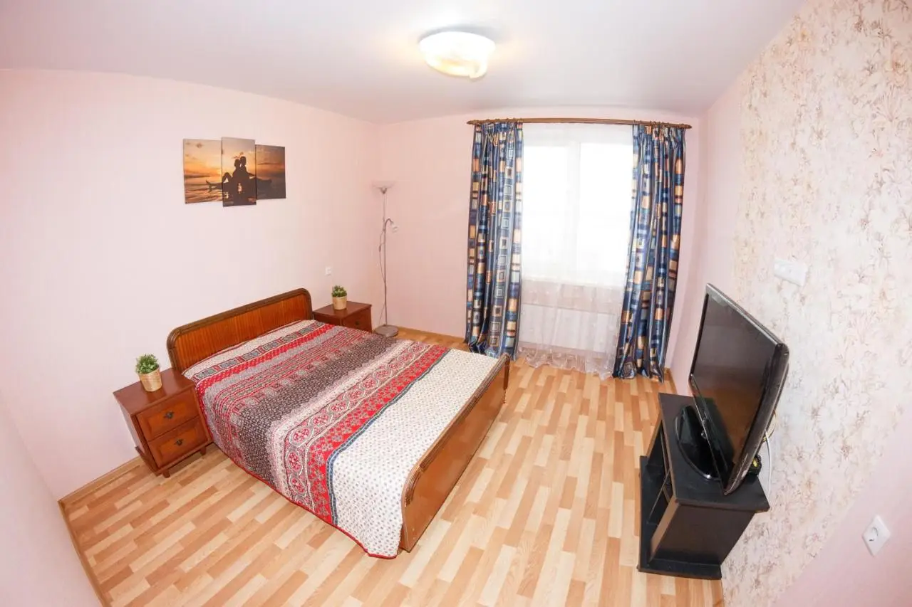 Нижний Новгород: Apartment "Chayka House" on Volzhskoy Naberezhnoy 25