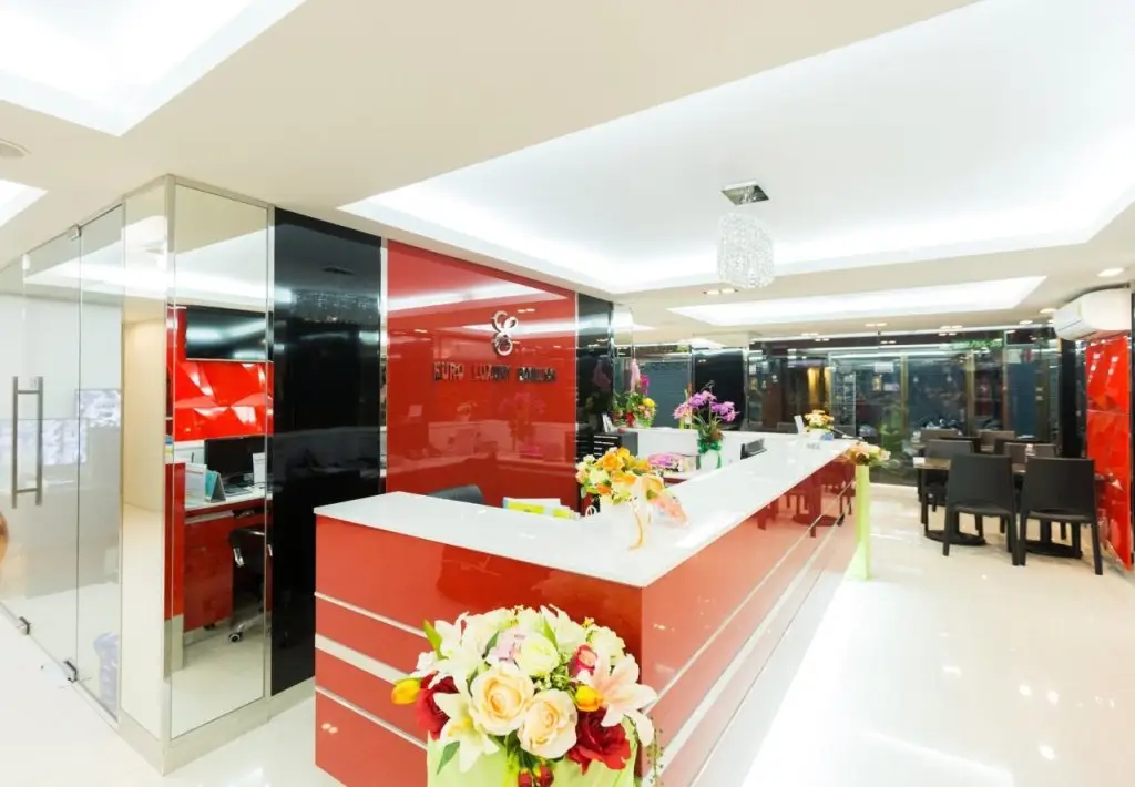 Бангкок: Euro luxury Pavillion