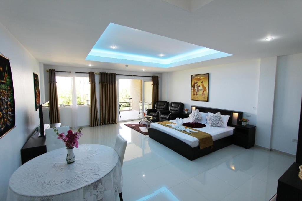 Ко Чанг: Siam Royal Bay Beach Villa and Beachfront Apartments