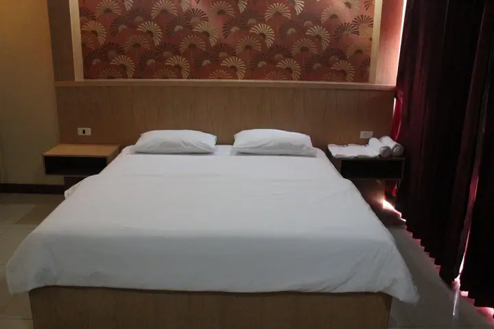 Паттайя: New Pind Balluchi Inn