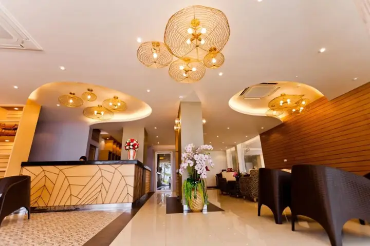 Муанг: Anda Beachside Hotel