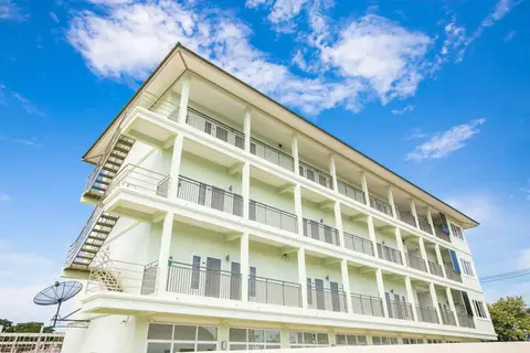 J-House Phetchaburi — фото 1