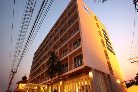 B2 Premier Hotel & Resort — фото 1